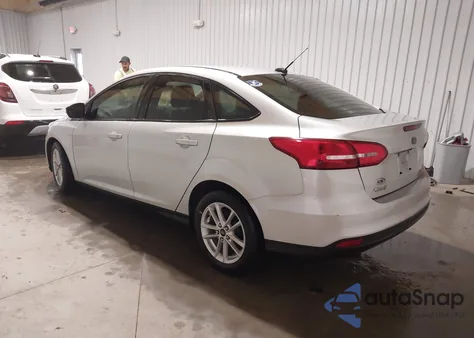 2016 Ford Focus Se z USA, uszkodzony, nr VIN 1FADP3F25GL257693